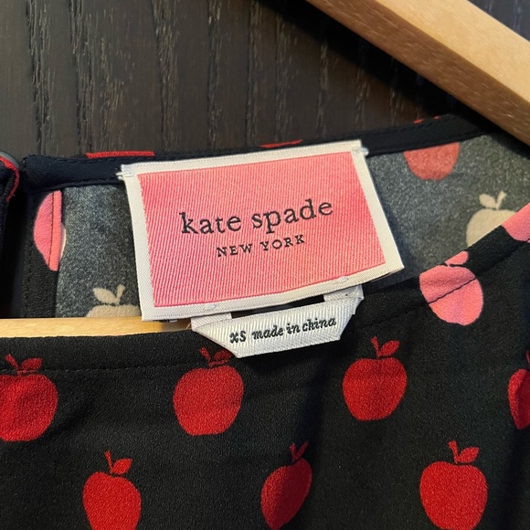 Kate Spade orchard midi dress with a puff sleeve 🍎 - Picture 5 of 9